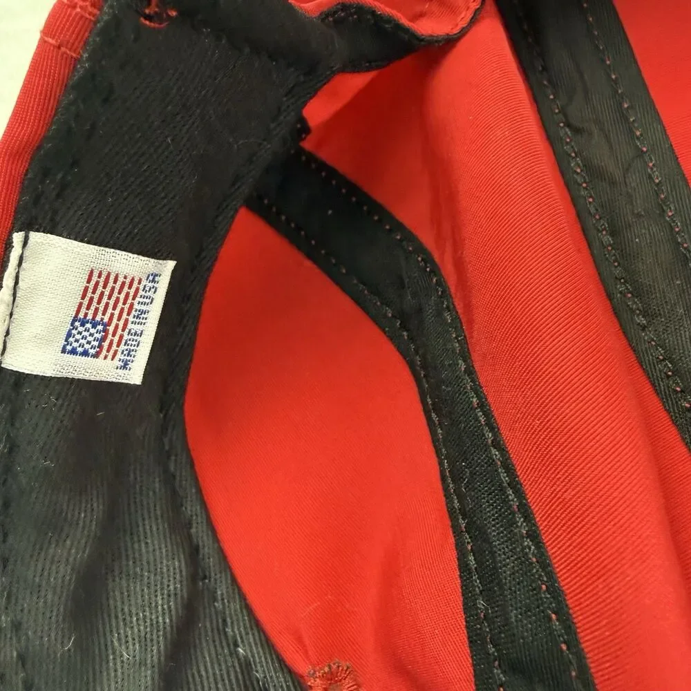 Topo Designs red hat